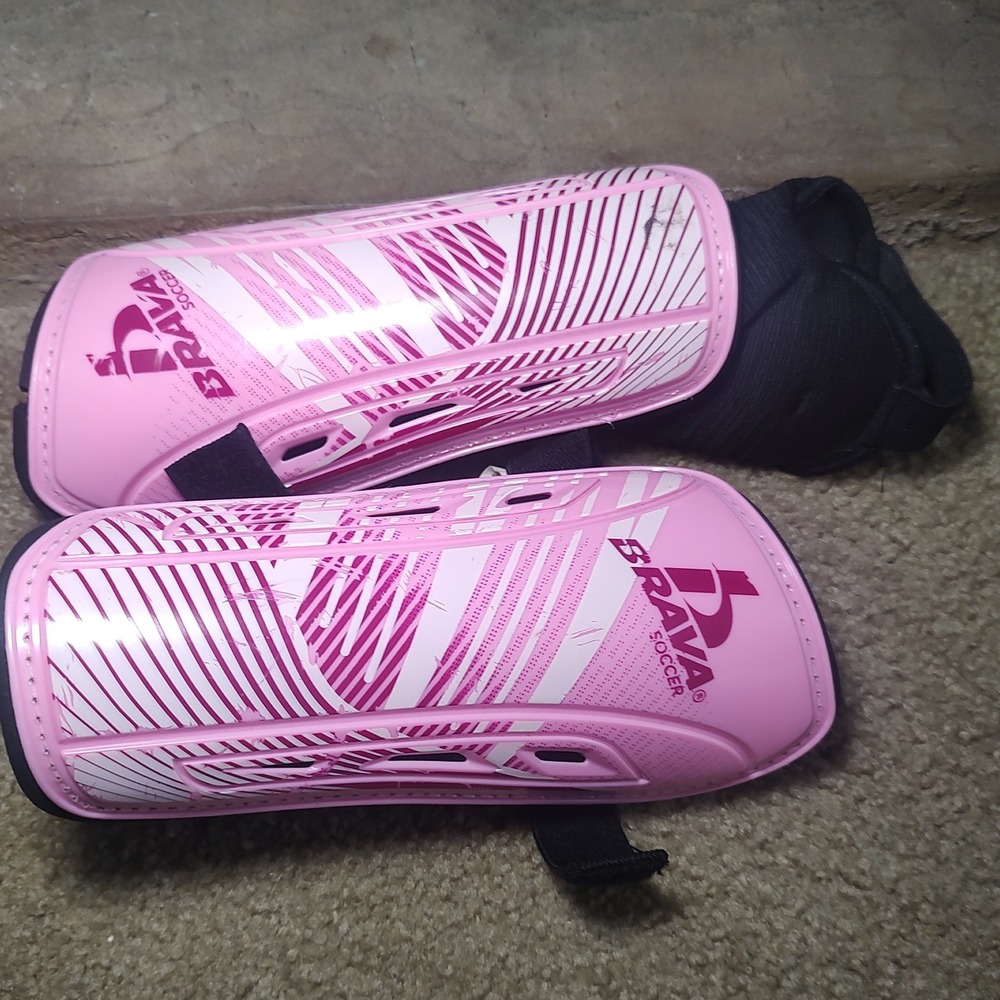 Brava Soccer Shin Guards Pink White Youth Medium 171721 Ankle Protection 5'3-5'7